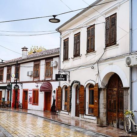 Mon Ami Boutique Hotel Шкодер Екстер'єр фото