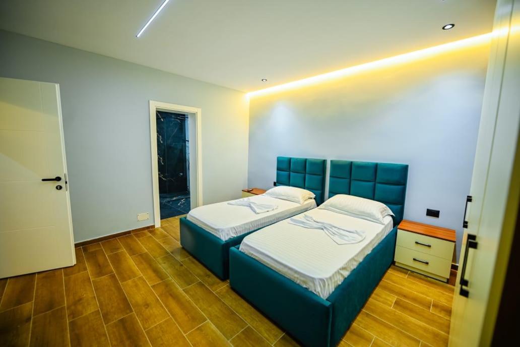 Mon Ami Boutique Hotel Шкодер Екстер'єр фото