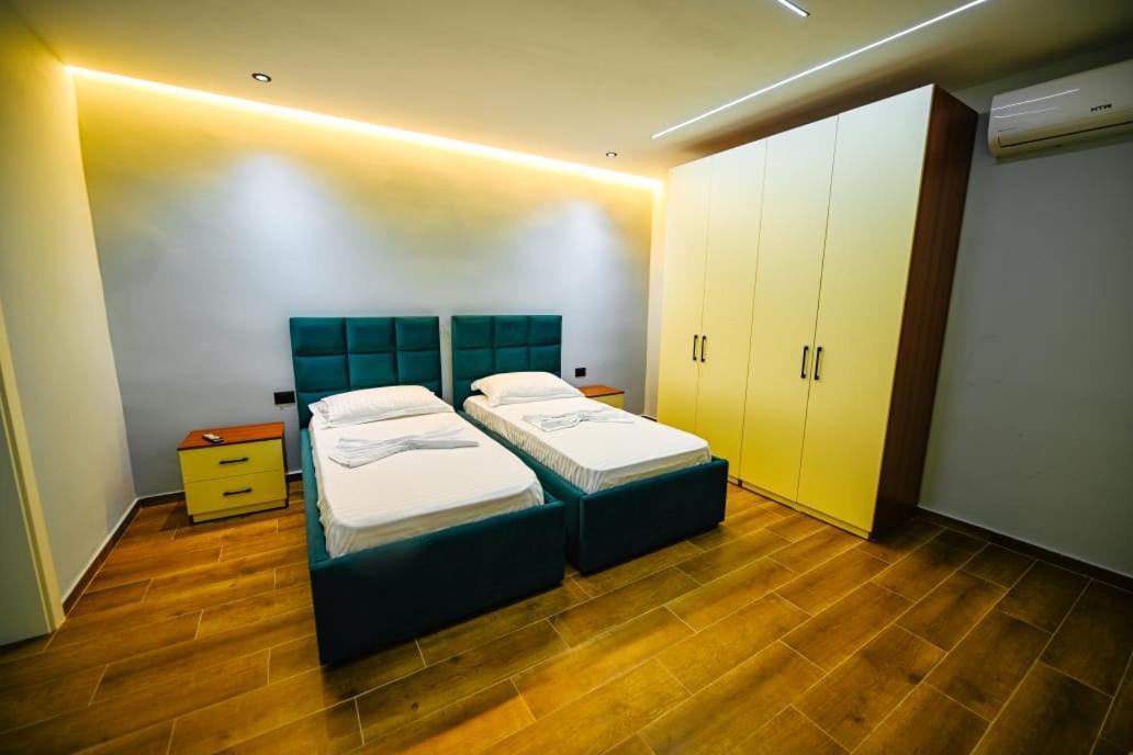 Mon Ami Boutique Hotel Шкодер Екстер'єр фото