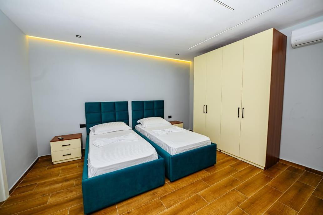 Mon Ami Boutique Hotel Шкодер Екстер'єр фото