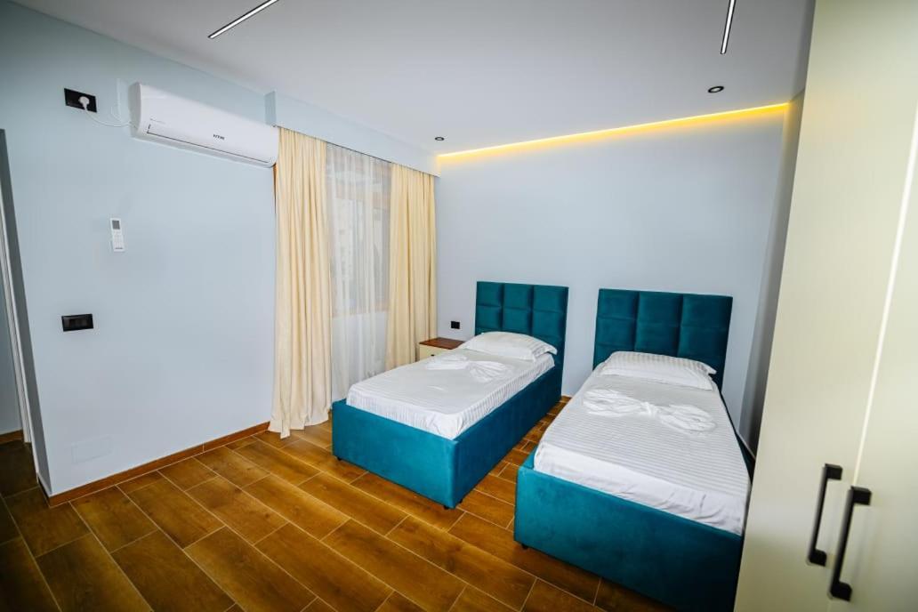 Mon Ami Boutique Hotel Шкодер Екстер'єр фото